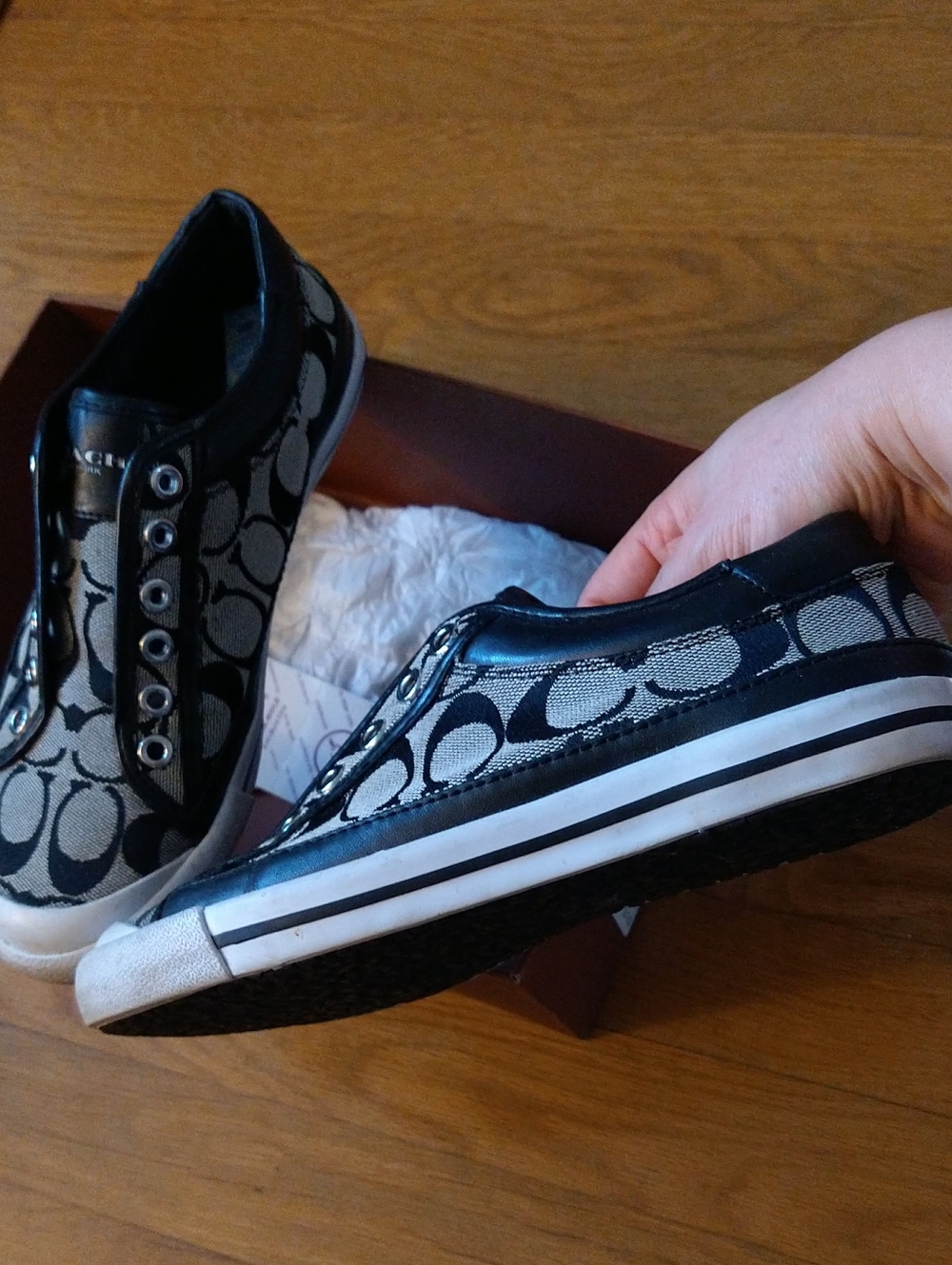 Coach Signature Slip-On Sneakers in Black & Beige -size 6.5 Excellent Condition - Picture 11 of 16